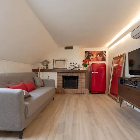 Motor Valley Penthouse - Al Caminetto Lejlighed Modena