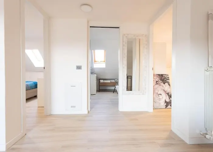 아파트 Motor Valley Penthouse - Al Caminetto 모데나